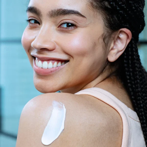 SVR XERIAL 10 LAIT CORPS ANTI-SQUAMES 200ML – Image 3